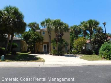 Main picture of 106 Mantero Way