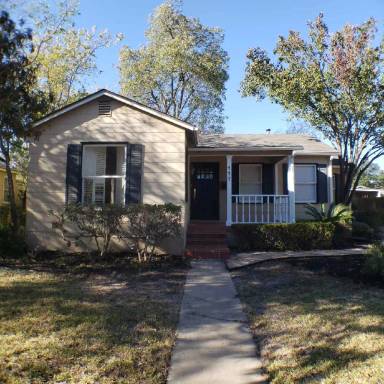 Main picture of 111 Harmon Dr