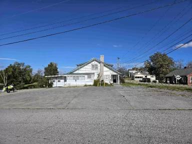 Main picture of 113 N Main St