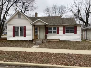 Main picture of 1831 S Moffet Ave