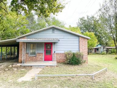 Main picture of 204 Santa Fe Ave