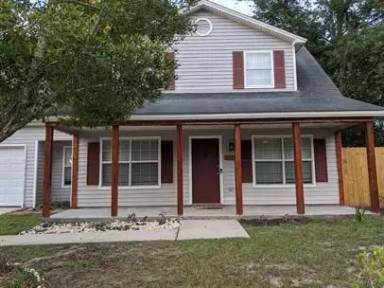 Main picture of 103 Turnbuckle Ct