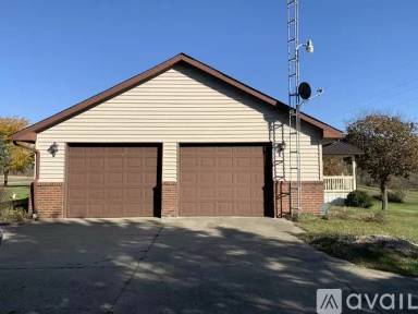 Main picture of 1240 Barnes Rd
