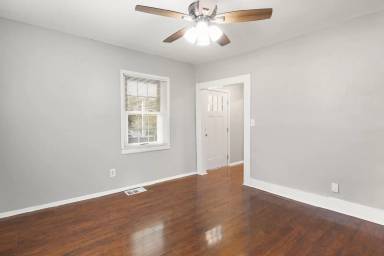 Main picture of 85 Turman Ave SE