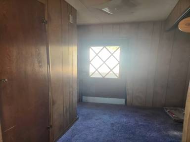 Main picture of 1372 Neosho Dr