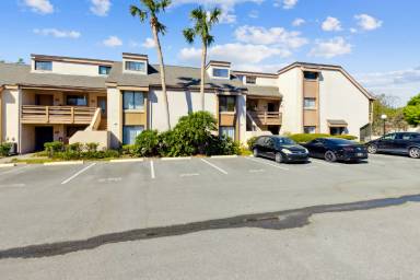 Main picture of 240 Orienta Point St
