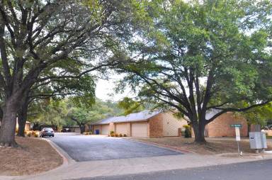 Main picture of 7205 Waldon Dr