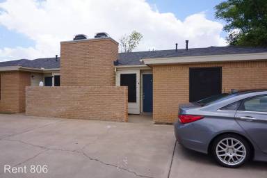 Main picture of 121 N Troy Ave