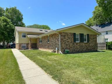 Main picture of 205 Washington Ave