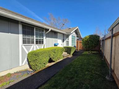 Main picture of 908 N Grant Ave