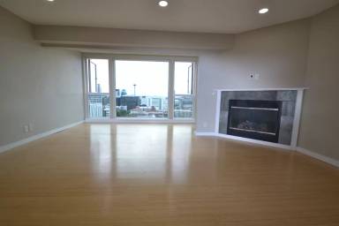 Main picture of 400 Melrose Ave E