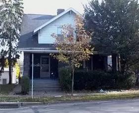 Main picture of 626 W College Ave