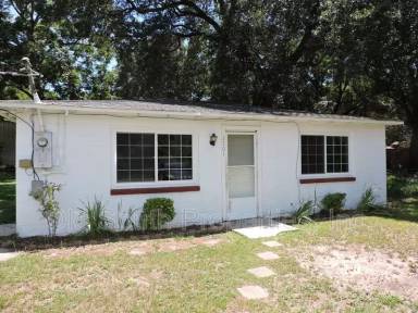 Main picture of 2701 Eureka Ln