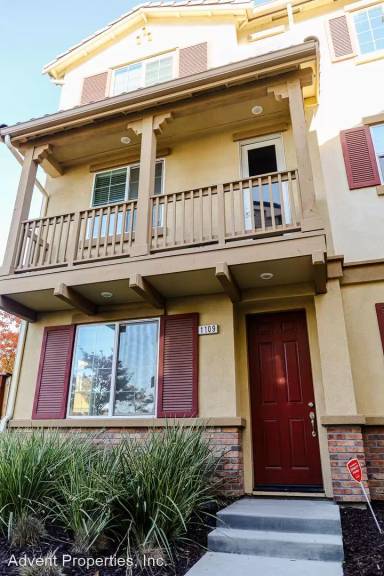 Main picture of 1109 Speros Loop