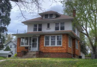 Main picture of 2702 N 45th Ave