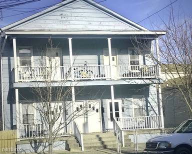Main picture of 911 Goss Ave