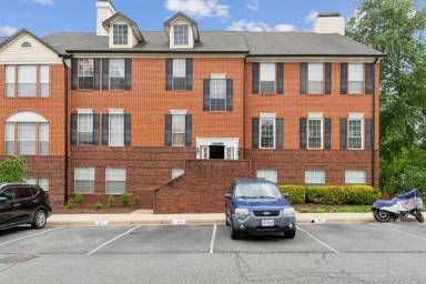 Main picture of 660 Gateway Dr SE