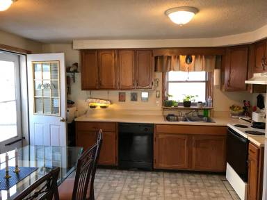 Main picture of 5 Sunnyside Ln