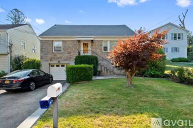 Main picture of 16 Intervale Ave