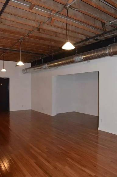 Main picture of 111 N Main St