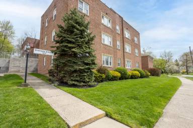 Main picture of Meadowbrook Apartments