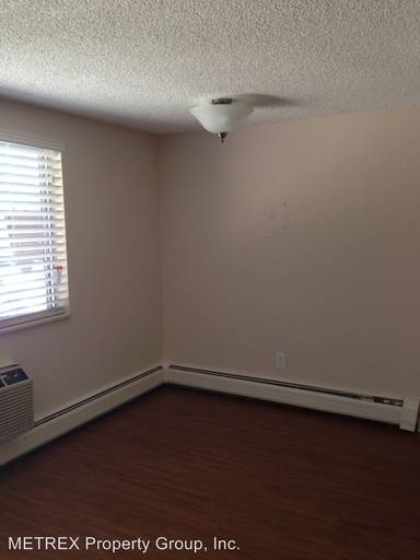 Main picture of Lisa Rae Apartments