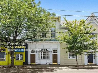 Main picture of 1301 W Main St
