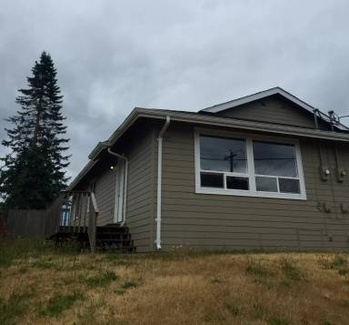 Main picture of 635 Ellinor Ave