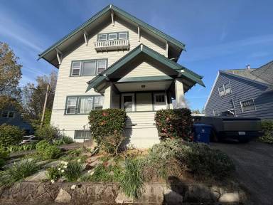 Main picture of 1625-1627 SE 25th Ave