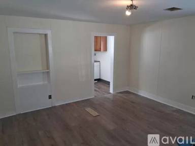 Main picture of 23 Birds Hill Rd