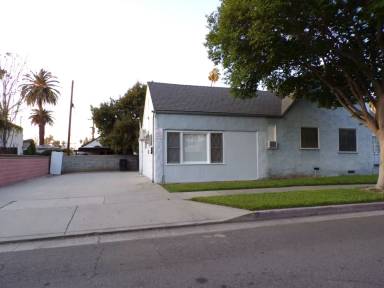 Main picture of 6895 1/2 Magnolia Ave