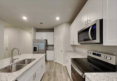 Main picture of 13551 Paxton Blvd