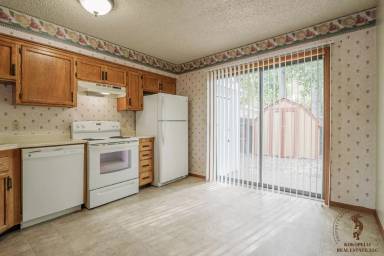 Main picture of 1305 Wellington Ave