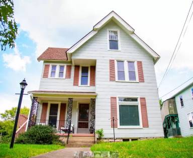 Main picture of 407 E Main St