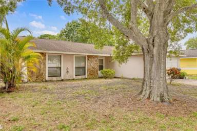 Main picture of 653 Timber Bay Cir E