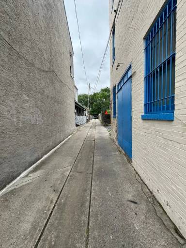 Main picture of 207 S 4th St