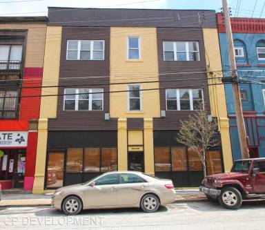 Main picture of 321 S Trenton Ave