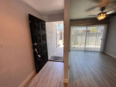 Main picture of 605 Rainier Way