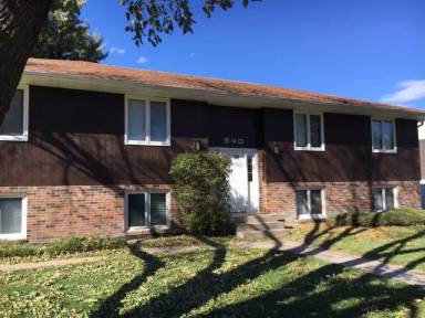 Main picture of 540 E 12th St