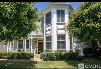 Main picture of 820 Diamond St