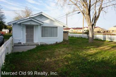 Main picture of 2985 E Childs Ave