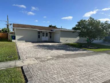 Main picture of 11431 NW 29th St