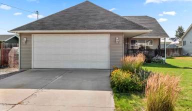 Main picture of 3305 N Fowler Rd