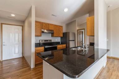 Main picture of 4536 Twain Cir