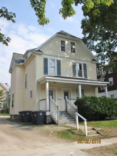 Main picture of 1011 Vaughn St