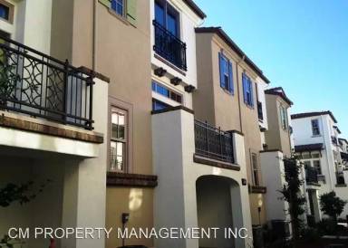 Main picture of 712 Reflection Way