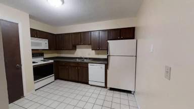 Main picture of 1820 A Ave NE