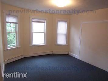 Main picture of 18 Brackett St