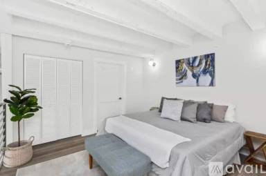 Main picture of 1453 Maple Ave