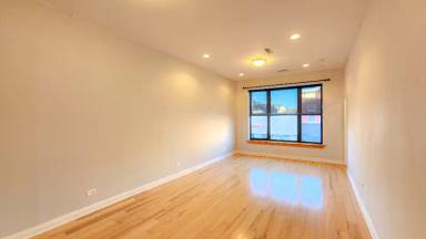 Main picture of 1645 W Chicago Ave